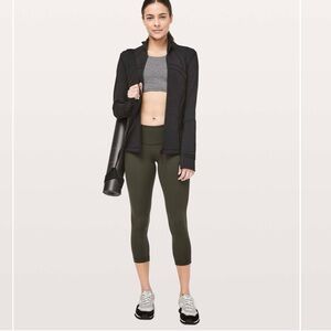 lululemon🍋Wunder Under CropIII Full-onLuxstreme Dark OliveLeggings Size 6